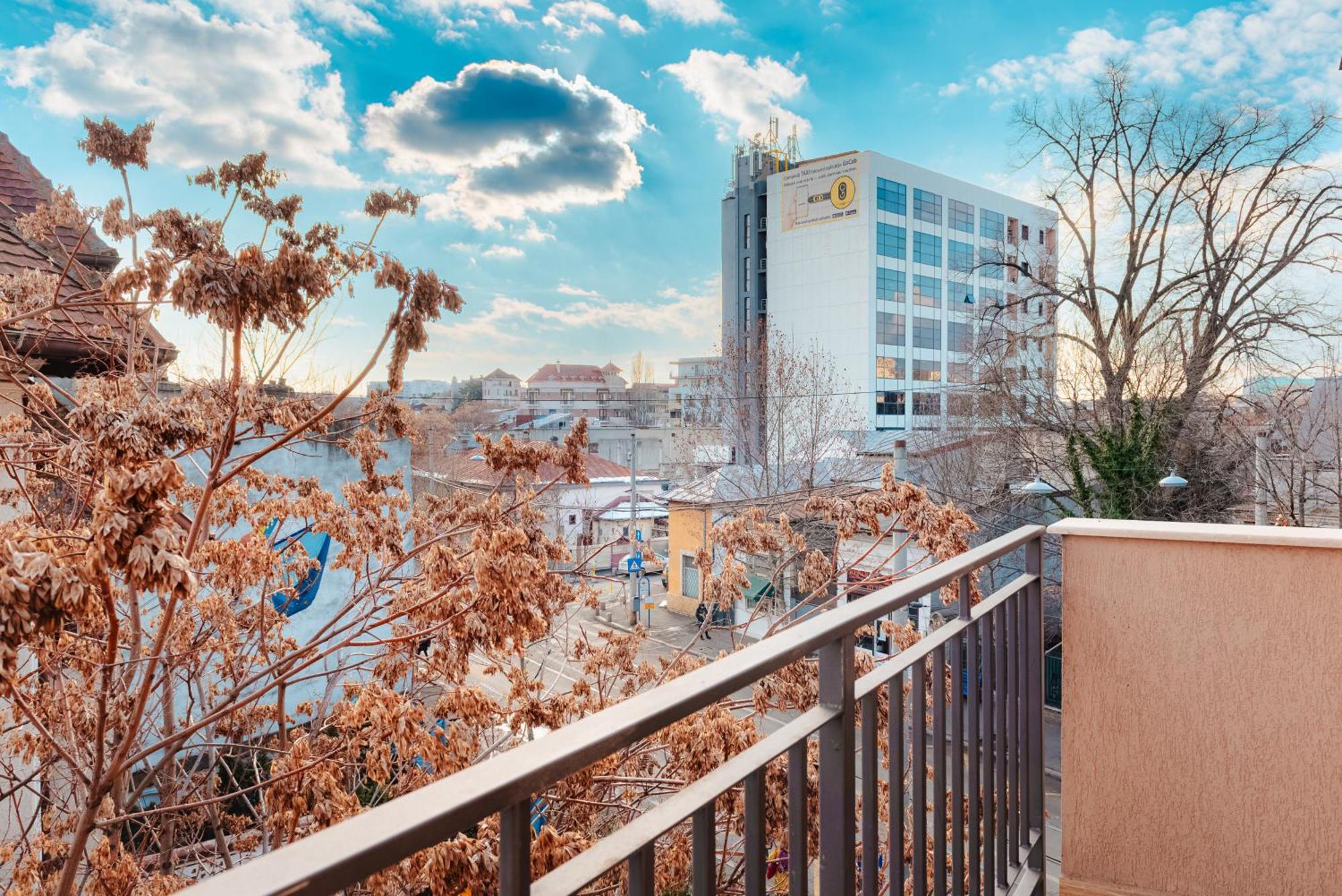Downtown Apartment Boutique - Blue & Pink ブカレスト エクステリア 写真